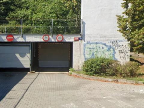 Pronájem garáže, Praha - Strašnice, Štěchovická, 16 m2