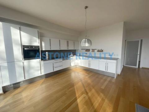 Pronájem bytu 2+kk, Praha - Nusle, K sídlišti, 89 m2