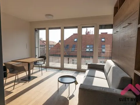 Pronájem bytu 1+kk, Praha - Holešovice, V háji, 40 m2