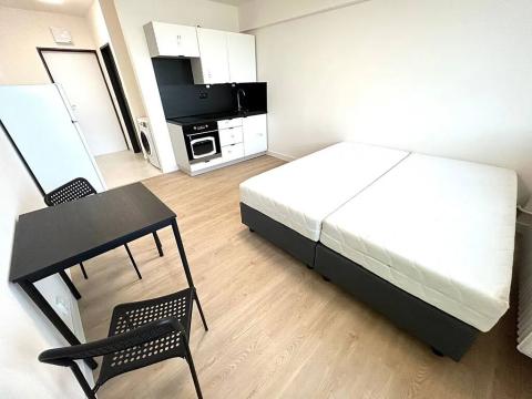 Pronájem bytu 1+kk, Praha - Radotín, Vrážská, 28 m2
