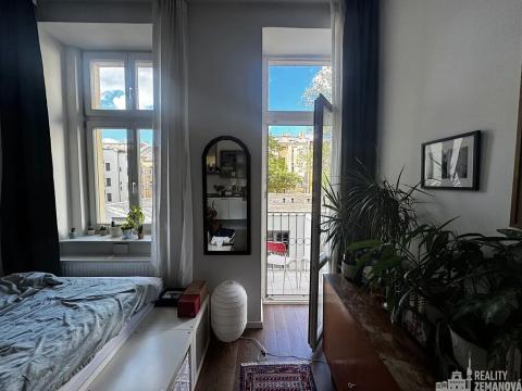 Pronájem bytu 1+kk, Praha - Vinohrady, Korunní, 31 m2