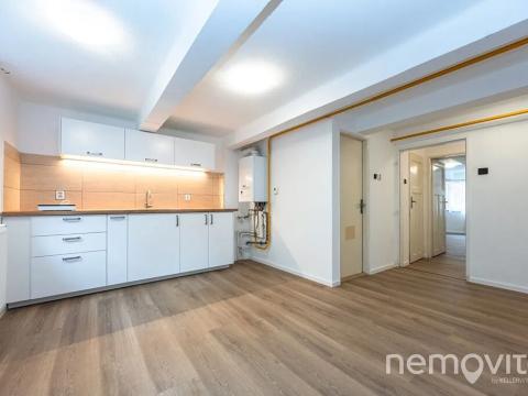 Pronájem bytu 2+kk, Praha - Kobylisy, Na Stírce, 46 m2