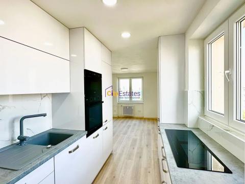 Pronájem bytu 2+1, Praha - Záběhlice, Měchenická, 57 m2