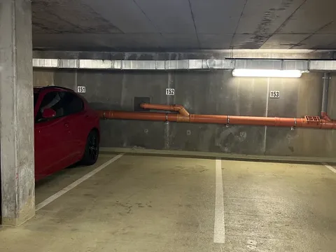 Pronájem garážového stání, Praha - Uhříněves, Vlasty Průchové, 13 m2