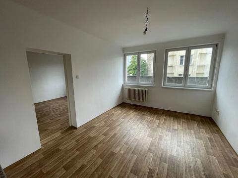Pronájem bytu 2+kk, Ostrava, Sokolská třída, 41 m2