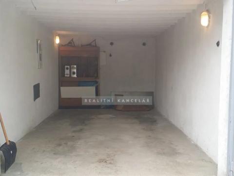 Pronájem garáže, Šlapanice, 18 m2