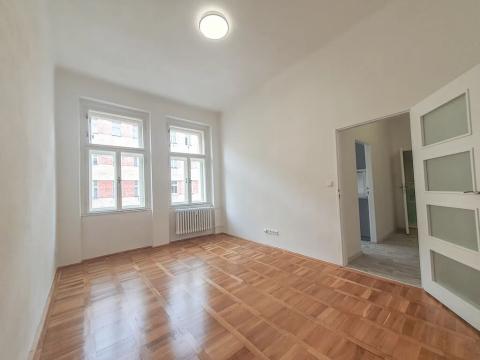 Pronájem bytu 2+1, Praha - Vinohrady, Bruselská, 48 m2
