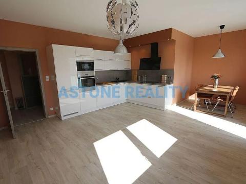 Pronájem bytu 2+kk, Praha - Stodůlky, Svitákova, 66 m2