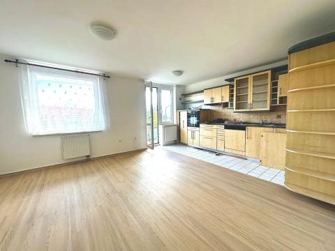 Pronájem bytu 3+kk, Praha - Stodůlky, Sluneční náměstí, 67 m2