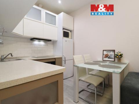 Prodej bytu 2+kk, Karlovy Vary, Svahová, 41 m2