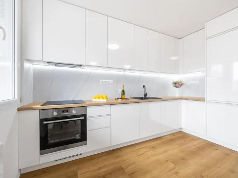 Prodej bytu 3+kk, Praha - Karlín, Molákova, 69 m2