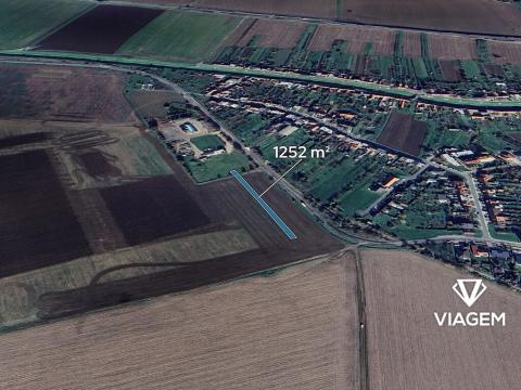 Prodej podílu pozemku, Kunovice, 375 m2