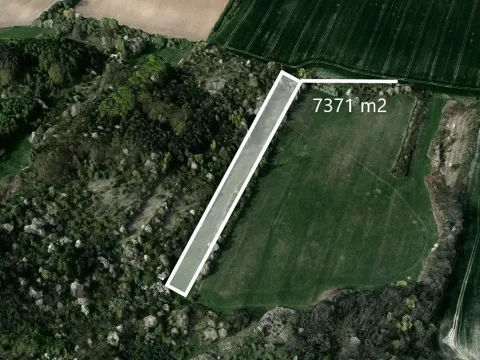 Prodej podílu pole, Chotiněves, 3830 m2