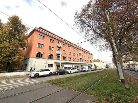 Prodej bytu 3+1, Praha - Břevnov, Bělohorská, 95 m2