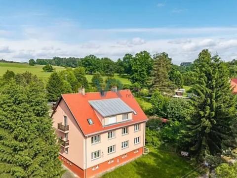 Prodej bytu 3+1, Trhové Sviny, 72 m2