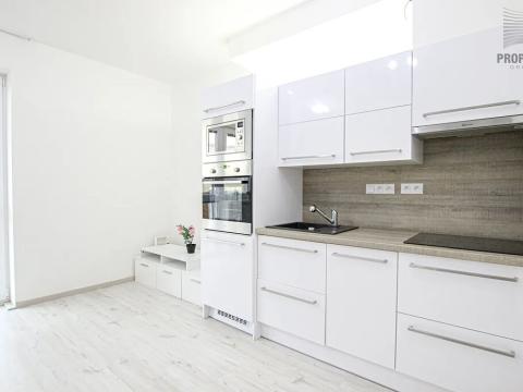 Pronájem bytu 1+kk, Brno, Lišejníková, 35 m2