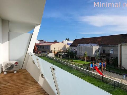 Pronájem kanceláře, Brno, Komárovská, 61 m2