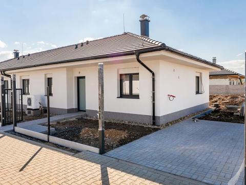 Prodej rodinného domu, Býkev, 88 m2