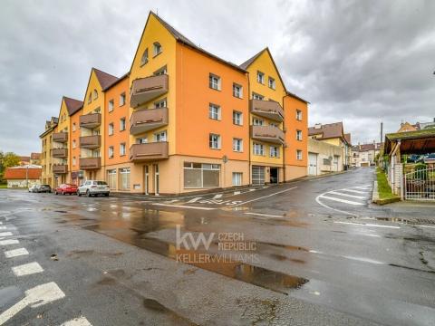 Prodej bytu 3+1, Cheb, Na Hradčanech, 103 m2