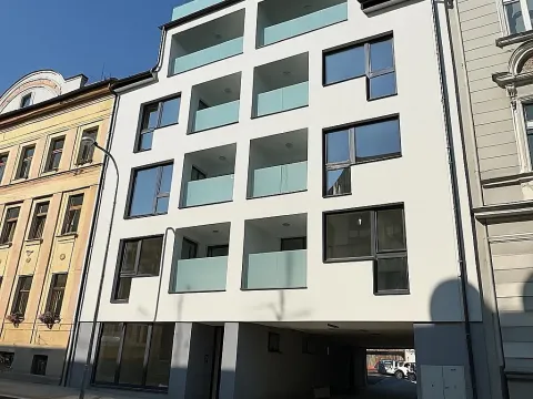 Pronájem bytu 2+kk, České Budějovice, Štítného, 57 m2