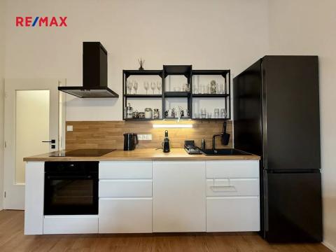 Pronájem bytu 2+kk, Praha - Nusle, Sinkulova, 39 m2