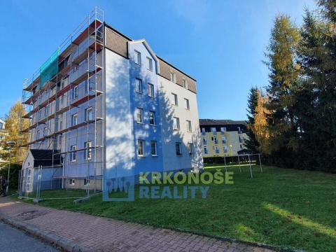 Prodej bytu 2+kk, Úpice, Národní, 43 m2