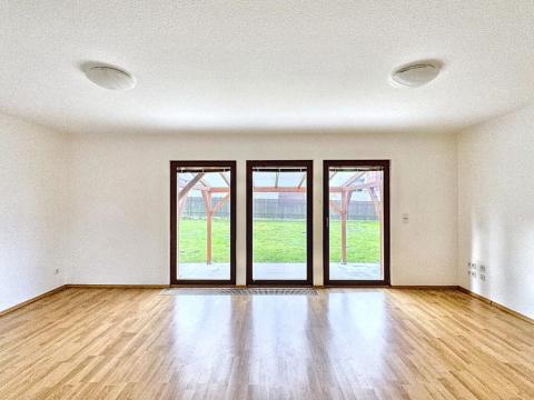 Prodej rodinného domu, Radonice, 196 m2