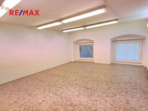 Pronájem skladu, Praha - Karlín, Sokolovská, 36 m2