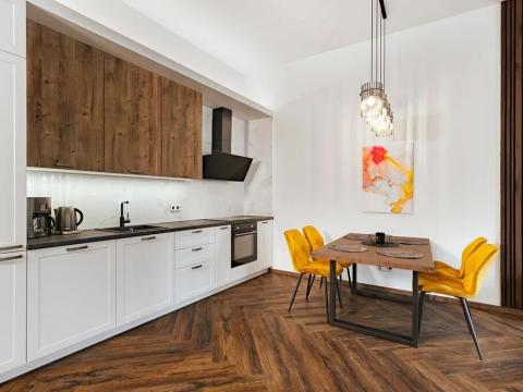 Prodej bytu 3+kk, Horní Planá, Náměstí, 83 m2