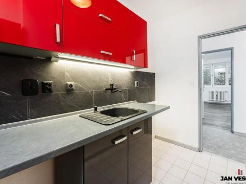 Pronájem bytu 3+1, Praha - Čakovice, U Párníků, 54 m2