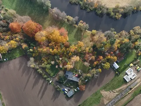 Prodej komerčního pozemku, Nespeky, 7717 m2