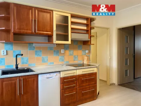 Pronájem bytu 2+1, Sokolov, Slezská, 61 m2