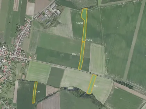 Prodej pole, Městec Králové, 17054 m2