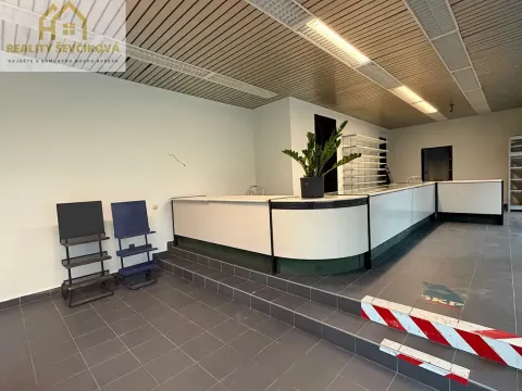 Pronájem obchodního prostoru, Hradec Králové, Hořická, 127 m2