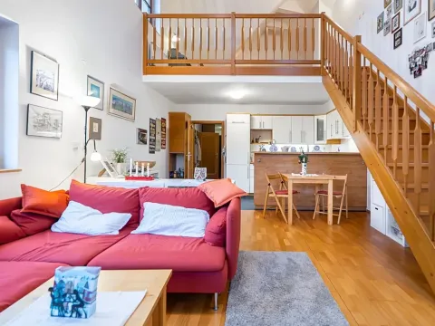 Prodej bytu 3+kk, Beroun, Náměstí Joachima Barranda, 81 m2