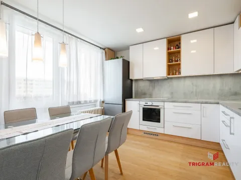 Prodej bytu 3+1, Hradec Králové, 84 m2