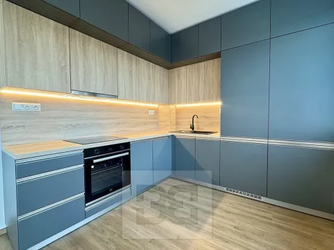 Pronájem bytu 2+kk, Znojmo, Tovární, 50 m2