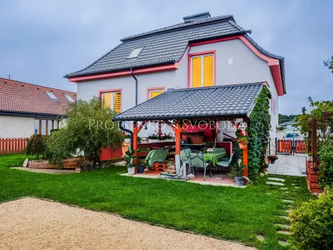 Prodej rodinného domu, Suchdol nad Lužnicí, Pražská, 180 m2