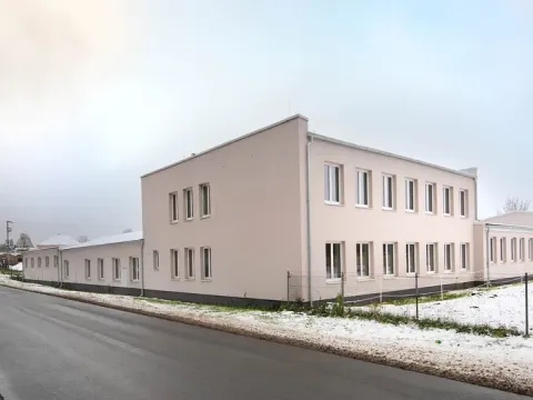 Pronájem skladu, Hořín, 1933 m2