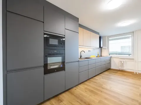 Prodej bytu 3+kk, Praha - Stodůlky, Bellušova, 81 m2