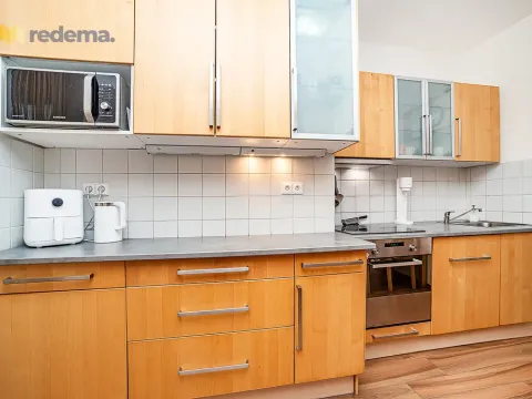 Pronájem bytu 3+kk, Praha - Strašnice, Nučická, 69 m2