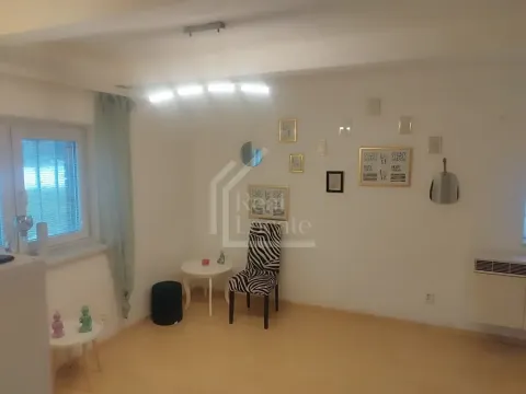 Pronájem bytu 1+1, Praha - Kunratice, Mašatova, 35 m2