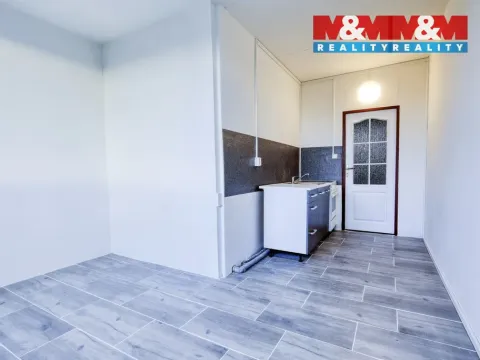 Pronájem bytu 2+1, Rovná, 67 m2