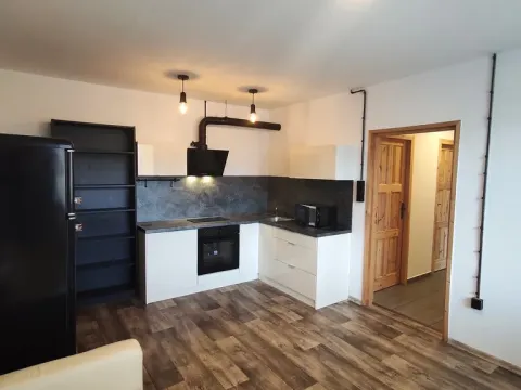 Pronájem bytu 3+1, Strakonice - Strakonice II, Nábřežní, 70 m2