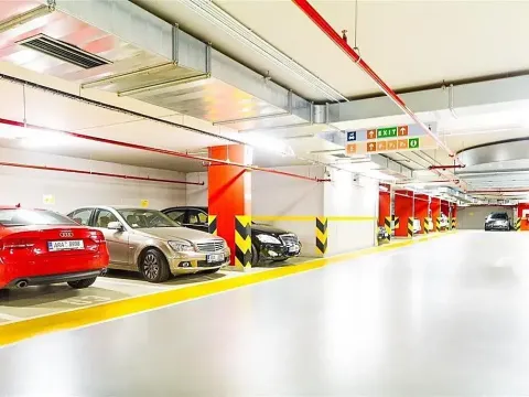 Pronájem garážového stání, Praha - Nusle, Oldřichova, 15 m2