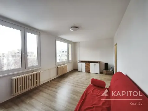 Pronájem bytu 1+1, Praha - Kobylisy, Šimůnkova, 31 m2