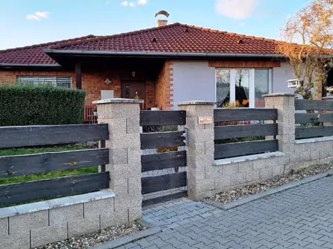 Prodej rodinného domu, Úholičky, Bezejmenná, 88 m2