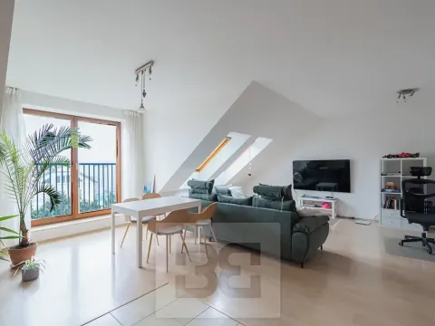 Pronájem bytu 2+kk, Praha - Dolní Chabry, U jízdárny, 81 m2