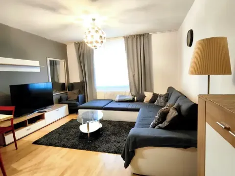 Pronájem bytu 1+kk, Plzeň, Květná, 32 m2