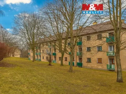 Pronájem bytu 2+1, Chvaletice, Dukelská, 46 m2